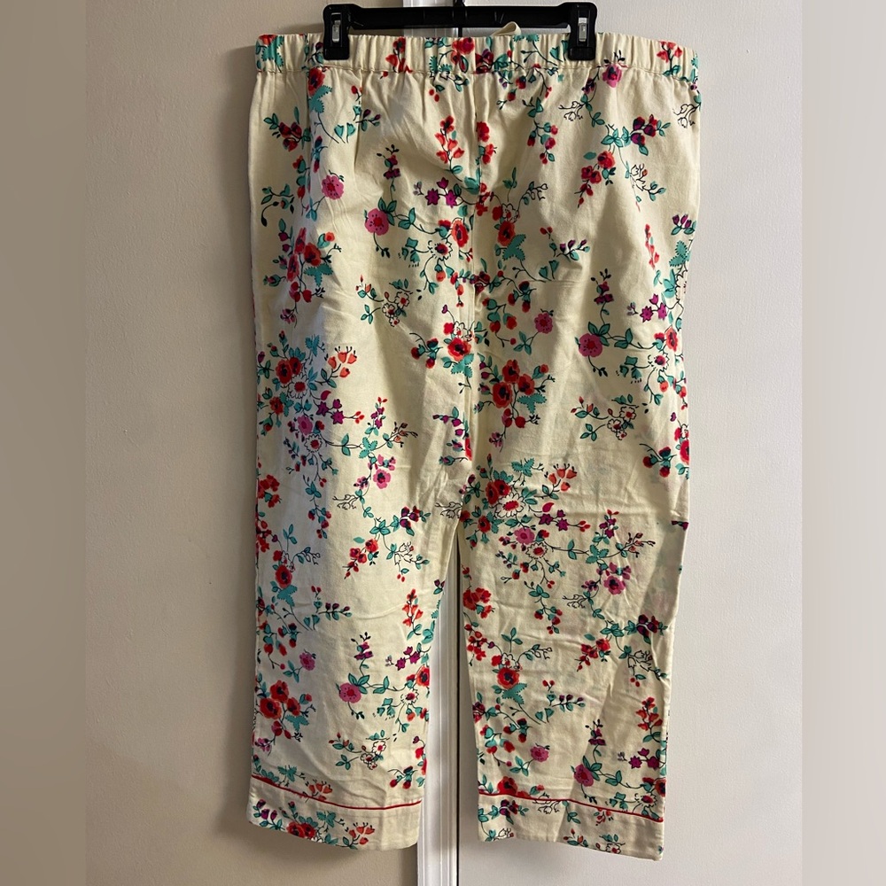 Cath Kidston Floral  Pajama Set Cream with Red and Green XL NWT - Picture 7 of 10